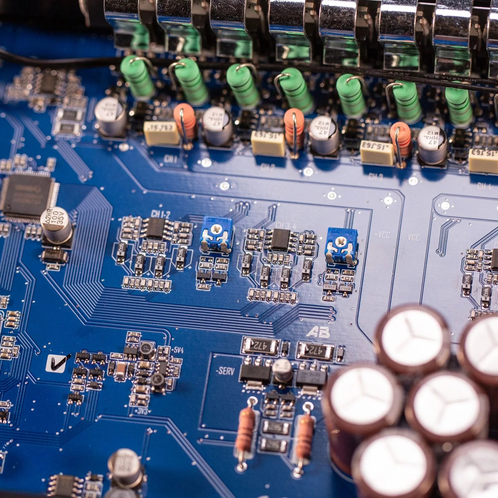 Mosconi Gladen ONE 8|10 DSP Universal 8 channel DSP Class AB Amplifier image 1